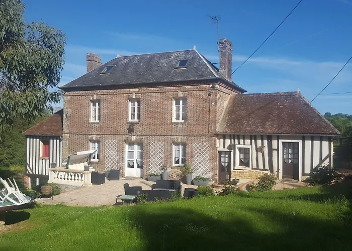 Camden House Aubry-le-Panthou